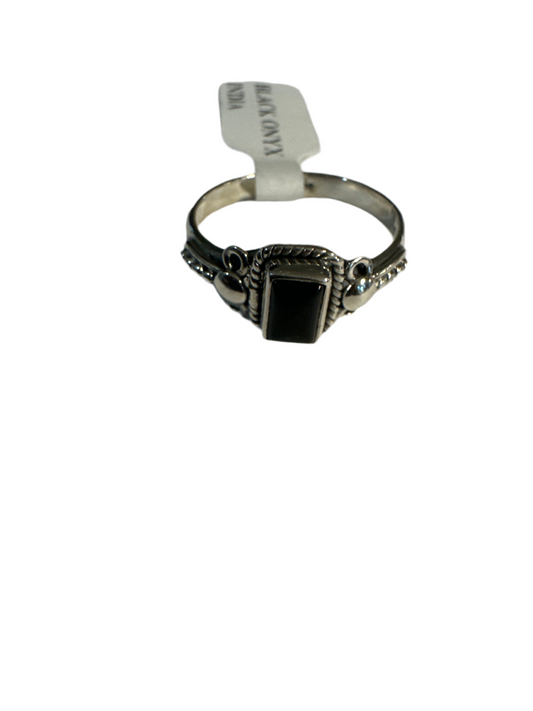 Black Onyx Sterling Silver Ring (Size 7)