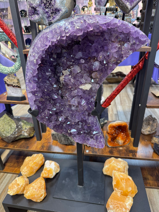Amethyst moon with iron stand