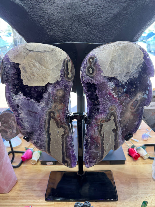 Amethyst wings on iron stand